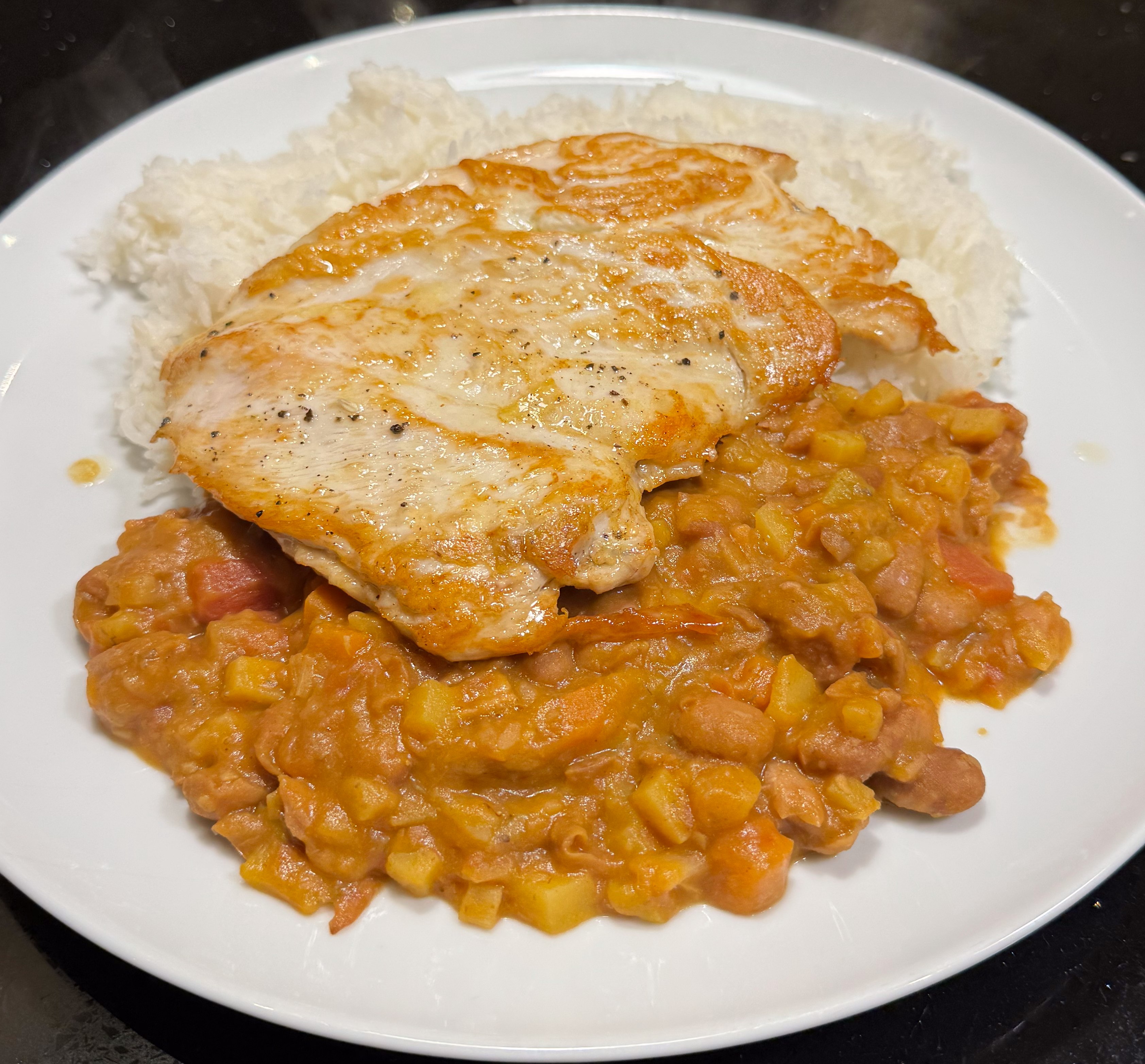 Columbian chicken rice and beans